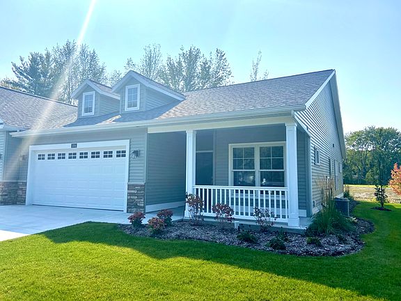 2nd image of 1015 Maplewood Ct #41