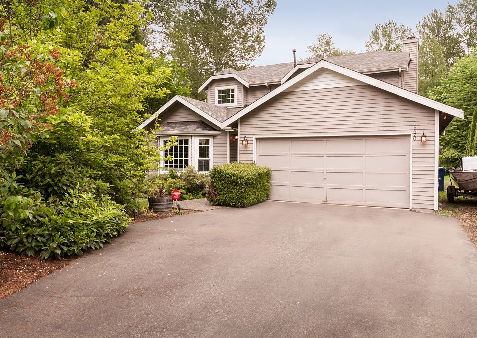 1st image of 15620 185th Ave NE