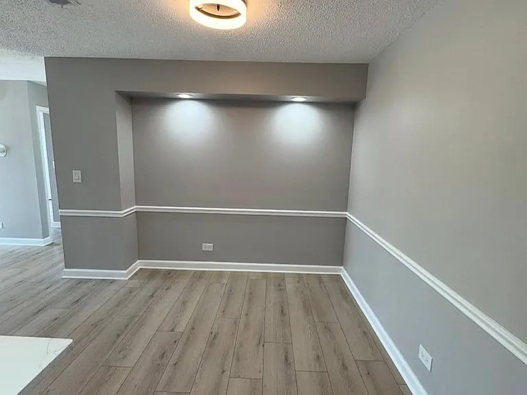 Royal Grove Apartments — Photo 67