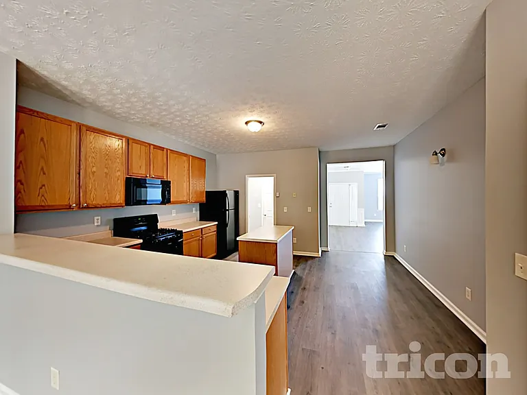 3329 Coach House Ct — Photo 4