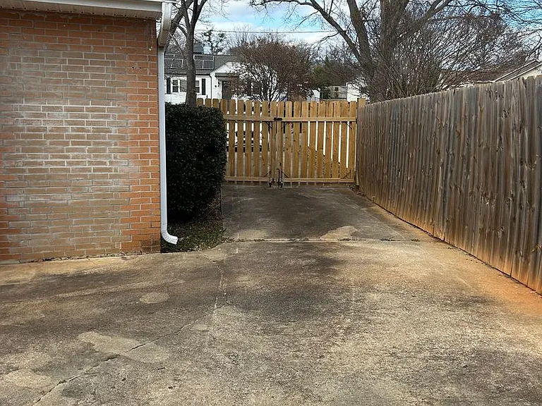 7 Vanderbilt Cir — Photo 20