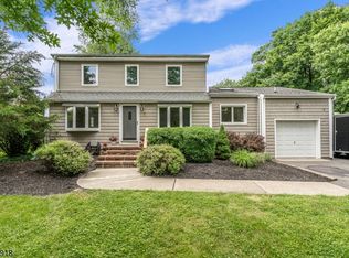 7 Cozy Ln, Flemington, NJ 08822