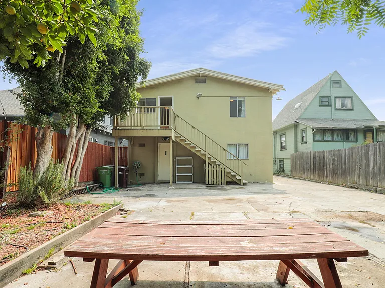 5554 Taft Ave — Photo 21