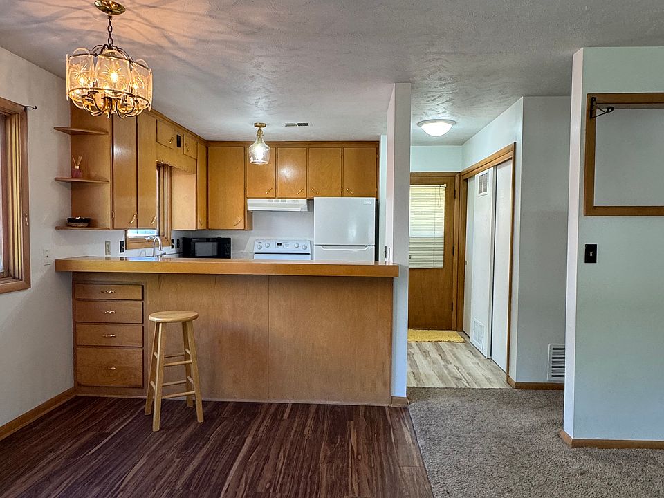 1st image of 2742 S 12th St #1