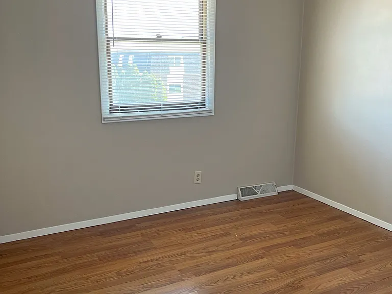 2638 N Clark St #2 — Photo 12