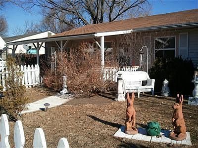 2nd image of 1215 N Fair St