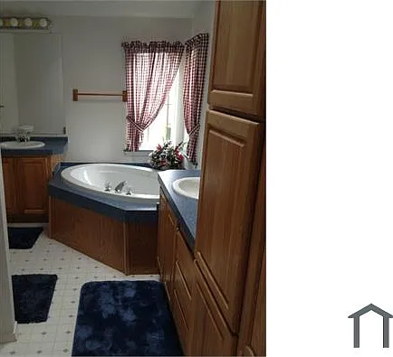 11715 Waller Rd E #A — Photo 6