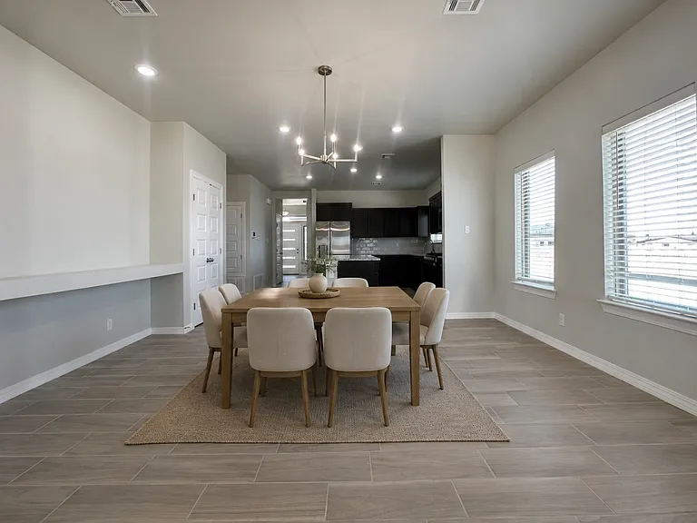 417 Samuel Blount Ct — Photo 4