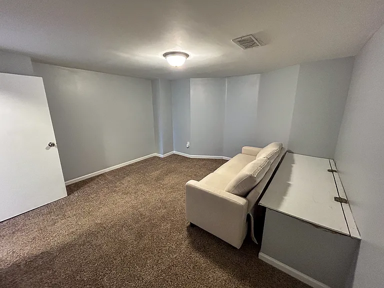 5846 N Keystone Ave — Photo 31