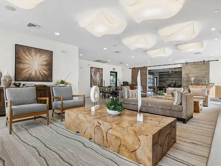 Palms Luxury Apartments — Photo 1