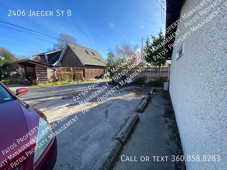2406 Jaeger St #B — Photo 14
