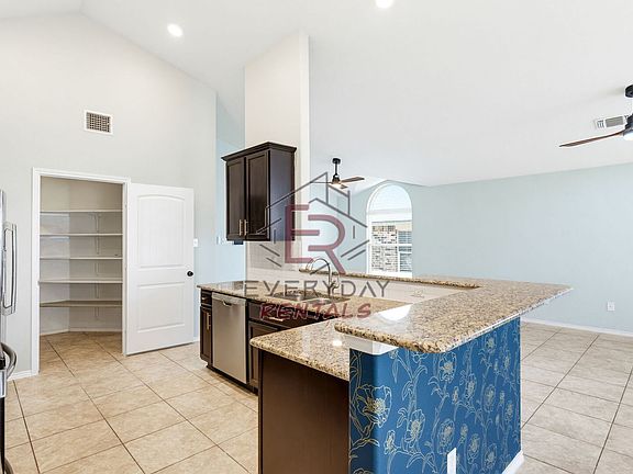 5th image of 5582 Perdita Dr