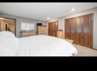 927 Nassau Pkwy #2, Rockford, IL 61107
