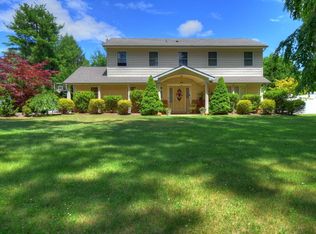 6 Wood Sorrell Ln, East Northport, NY 11731
