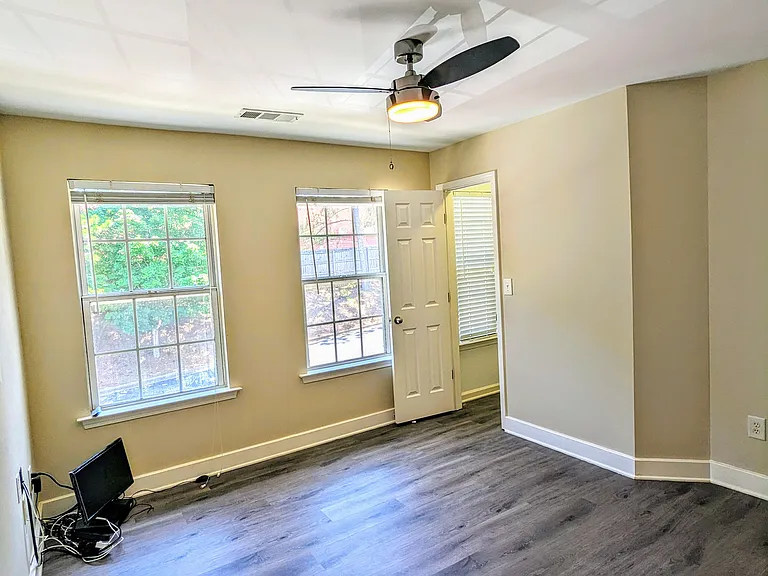 3369 Hidden Cove Cir — Photo 18