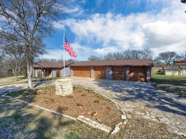 64 Elm Dr, Pottsboro, TX 75076