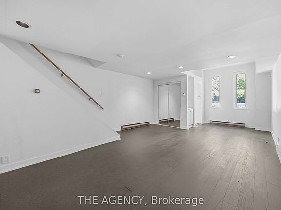 2nd image of 87 Niagara St