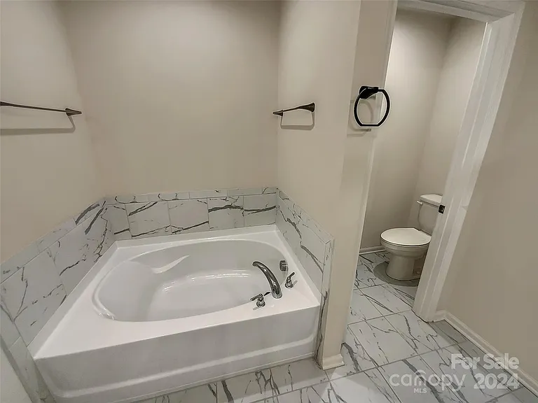 11052 Chalkbark Ln — Photo 17