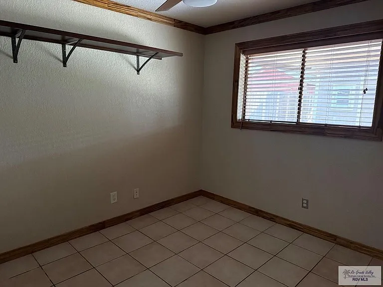 1044 Alta Mesa Blvd — Photo 8