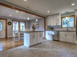 15 Marmil Dr, Easton, CT 06612