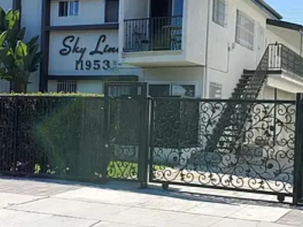 11953 Gale Ave APT E, Hawthorne, CA 90250