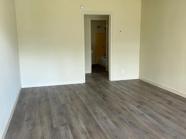 4754 Kraft Ave — Photo 3