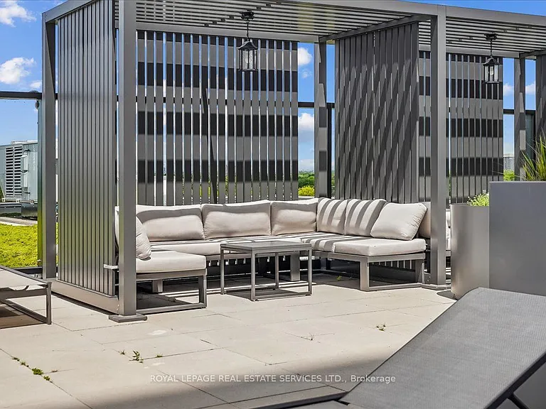 188 Fairview Mall Dr #707 — Photo 29