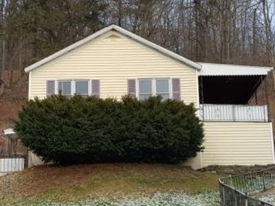210 N Broad St, Ridgway, PA, 15853