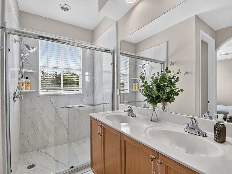 112 Monterey Bay Dr — Photo 30