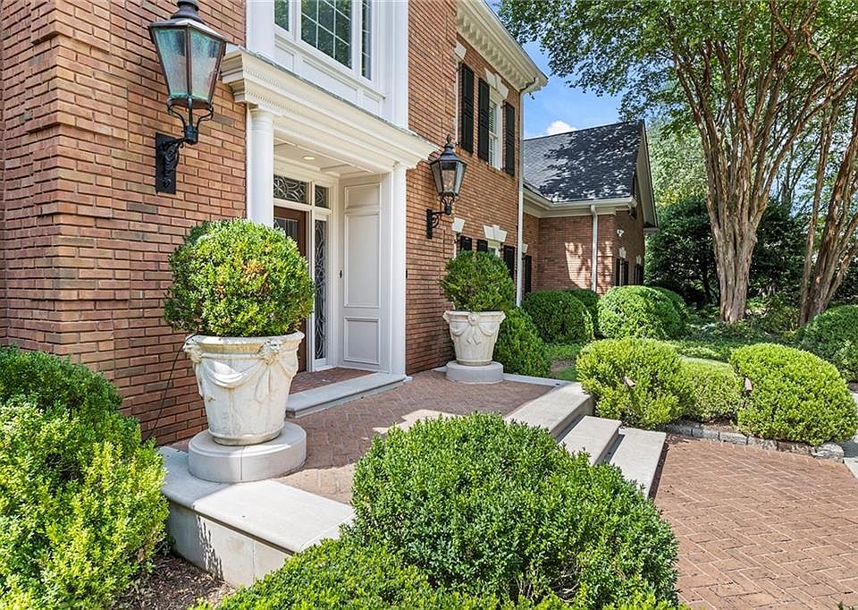 3864 Dumbarton Rd NW, Atlanta, GA 30327 MLS 7196400 Zillow