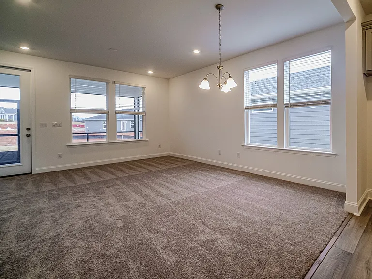 1535 Pebble Shore Ln — Photo 10