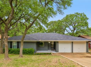 7632 Beckwood Dr, Fort Worth, TX 76112