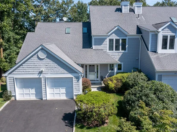 24 Oakcrest Lane, Hastings-on-Hudson, NY 10706