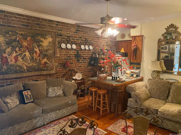 1225 Chartres St APT 3, New Orleans, LA 70116