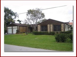 11701 SW 1st St, Plantation, FL 33325