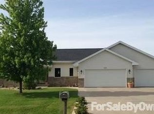 W6654 Emerald Ln, Greenville, WI 54942