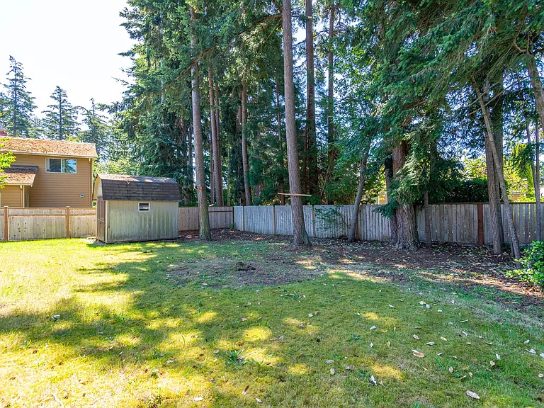 899 SW 13th Ave — Photo 36