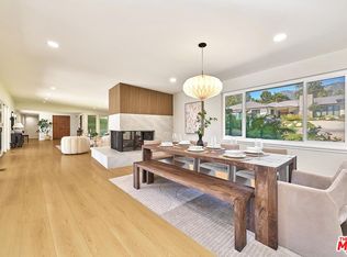 1908 Lyans Dr, La Canada Flintridge, CA 91011