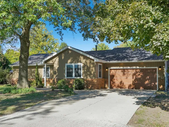 2604 Berniece Dr, Champaign, IL 61822