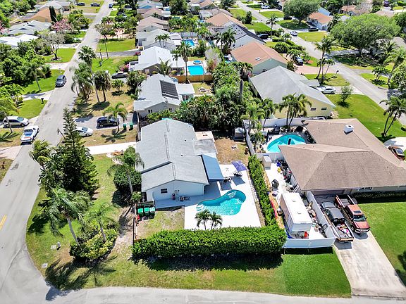 4th image of 654 Bunting Dr