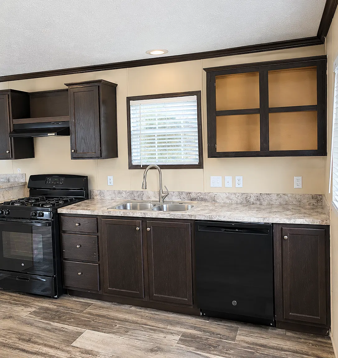 2 bed, $895 — Photo 3