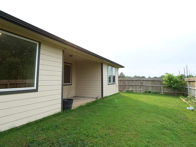 25907 Rose Frost Ct — Photo 28