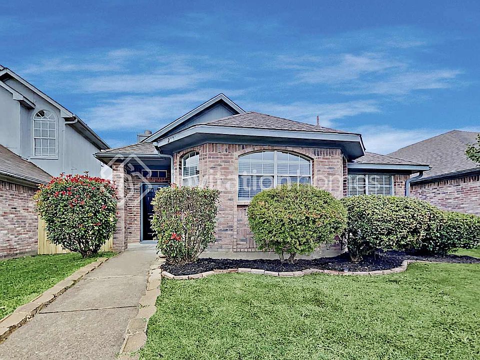 1st image of 2401 Baretta Dr
