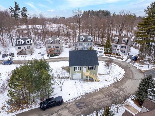 321 Chester Knoll Drive, Bennington, VT 05201