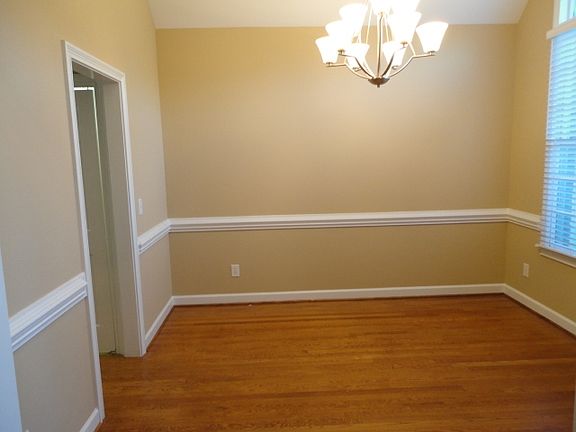 3rd image of 943 Northwyck Dr