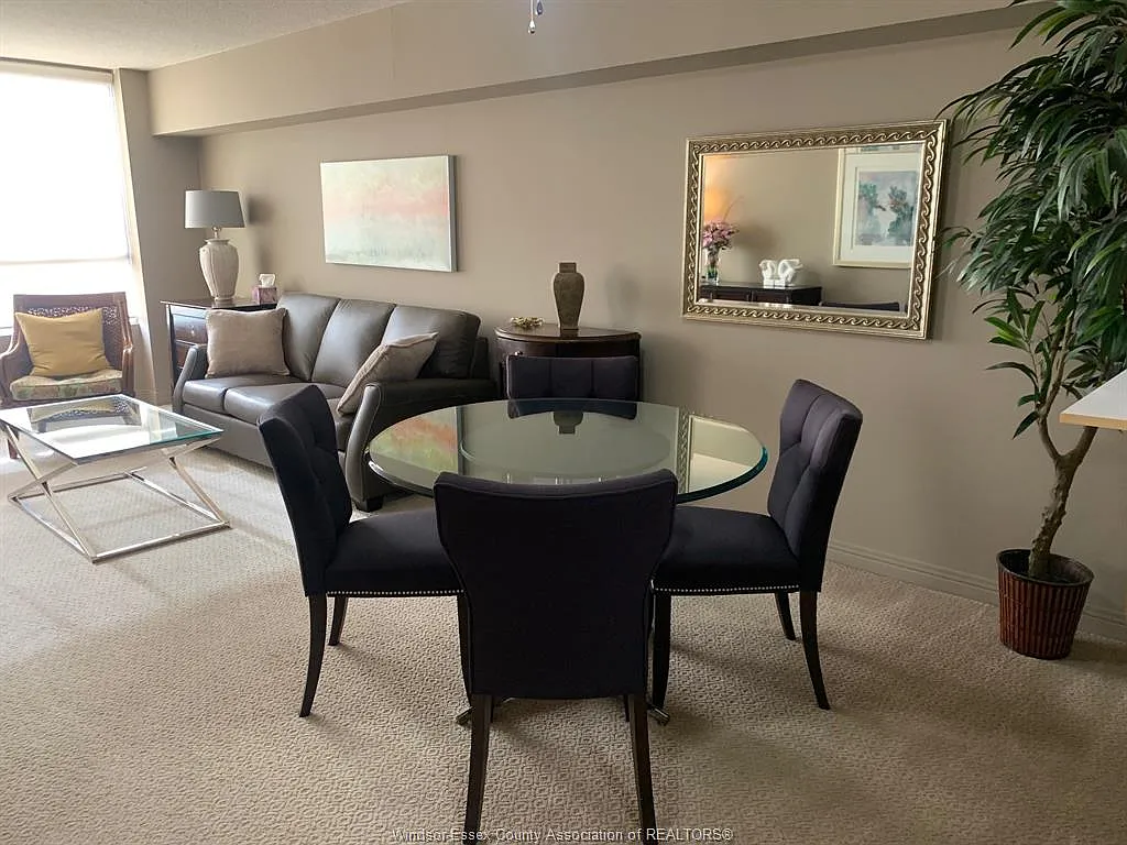 1 bed, 1.0 bath, $1,950 — Photo 2