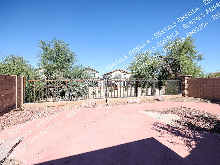 9404 W Terri Lee Dr — Photo 21