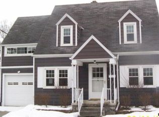 33 Schonhardt St, Tiffin, OH 44883