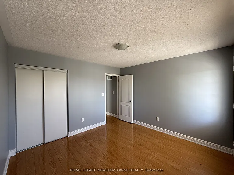 45 Bleasdale Ave — Photo 13