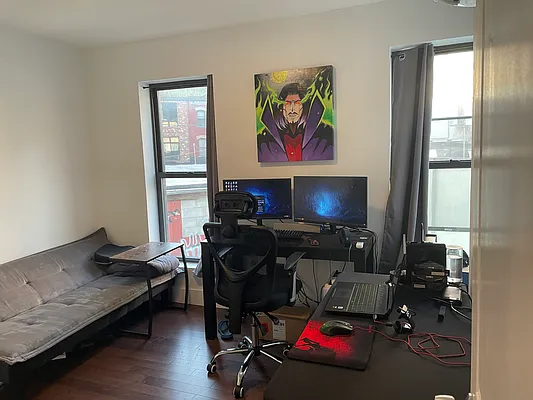 Rented by Nooklyn NYC LLC | media 7